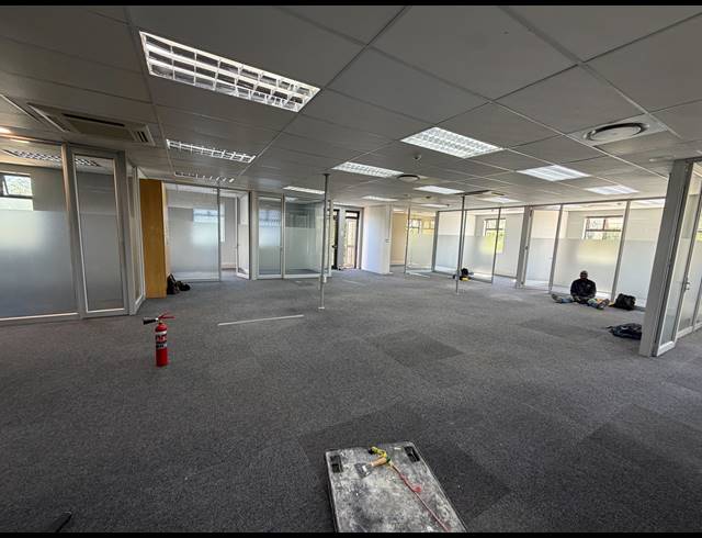 683.60M² BUILDING TO LET IN TYGER VALLEY